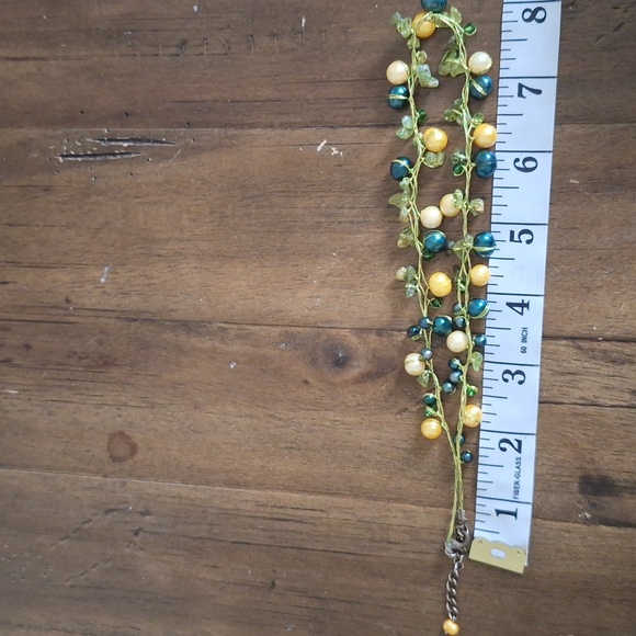 Freshwater Dyed Cultural Pearls and Natural Peridot Necklace - Picture 4 of 4